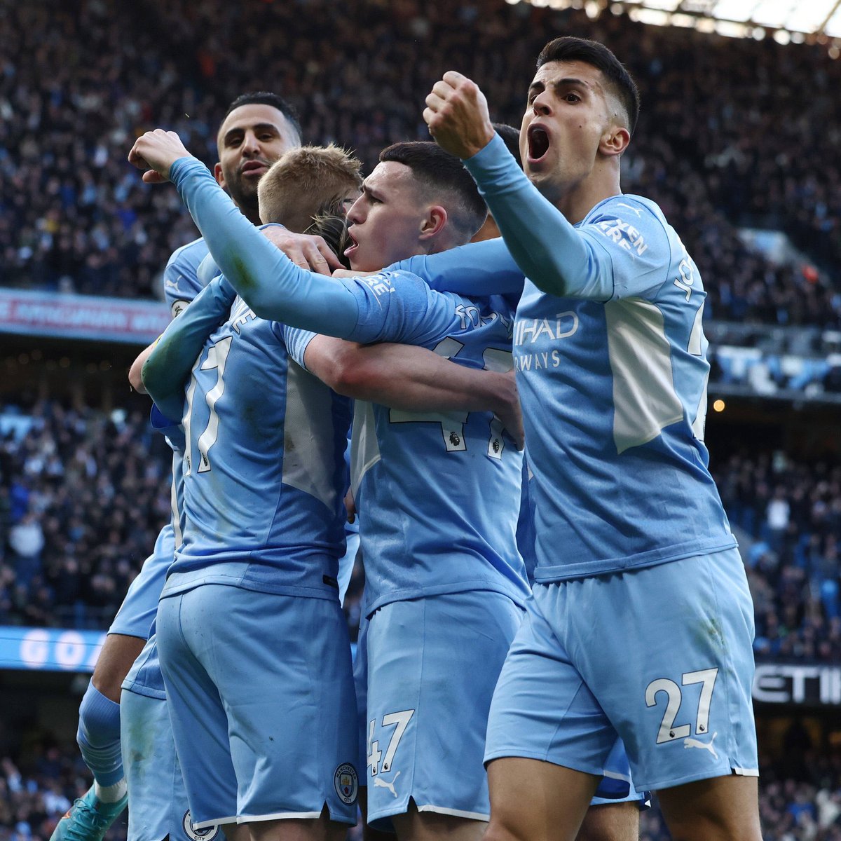 هاردلك لعشاق المانشستر تعادل بطعم الخساره , اضعنا الكثير من الفرص المحقّقه القادم افضل اثق في السيتي كثيرًا💙💙💙💙