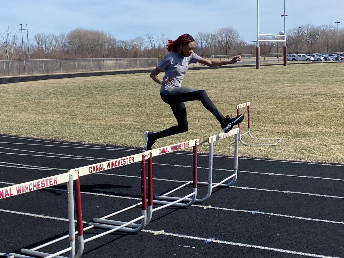 CWMSTFSPRINTERS's tweet photo. Our sprinters got introduced to the hurdles today and also worked on relay exchanges. The future of CW track doesn’t just look bright, it looks really fast!⚡️⚡️⚡️ @CWSprinters @CwmstF @CWMSAthletics https://t.co/ustppOyGZ1