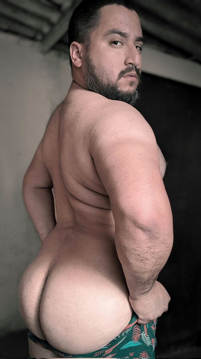 lgsusbear's tweet photo. ¿Les gusta mi nuevo corte de pelo? 🥰

#bear #gaybear #sexy https://t.co/eIQHq9BwTG