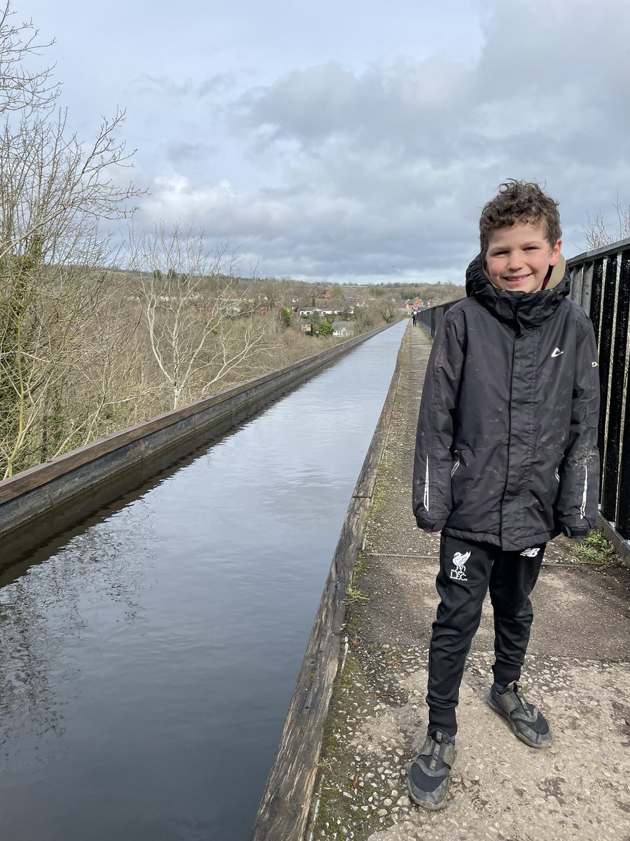davidhuntphysio's tweet photo. @Fairfield_First Will enjoyed the awesome feat of structural engineering that is pontcysyllte aqueduct over the weekend #Fairfieldscienceselfie https://t.co/xCvkaydbWF