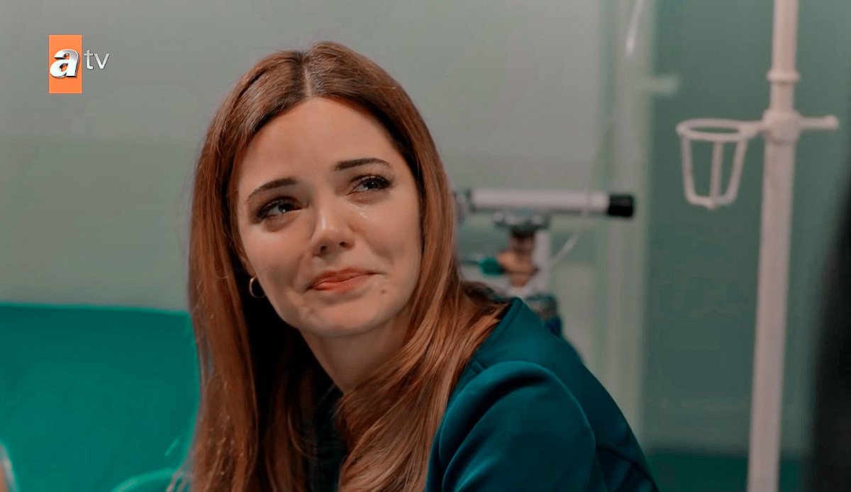 TalyaArg's tweet photo. Váyase señor Ali Rahmet vuelva mañana yo estaré aquí 

Esta bien esta bien 

Que descanses señor 

Muy bien 

GRACIAS UGUR GUNES #Zuleyha https://t.co/c2uos36Me0