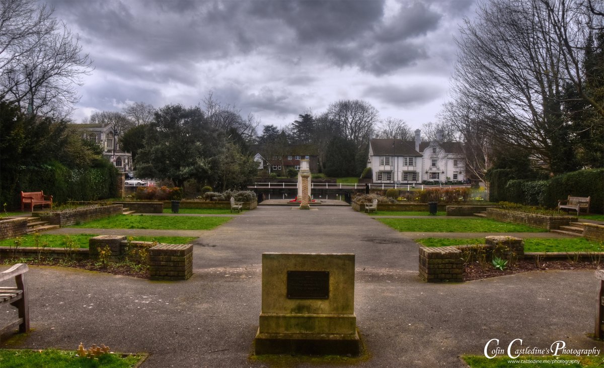 colcas57's tweet photo. Got out for the first time in a year &amp; took some photos in Carshalton, Surrey.

3 days post cataract surgery, here's some photos I took 

Memorial Gardens
Greyhound Hotel, Memorial &amp; Honeywood Museum
Festival Walk 
Honeywood Museum

@GreyhoundH  @HoneywoodMuseum  #carshalton https://t.co/K16CBLIxTg
