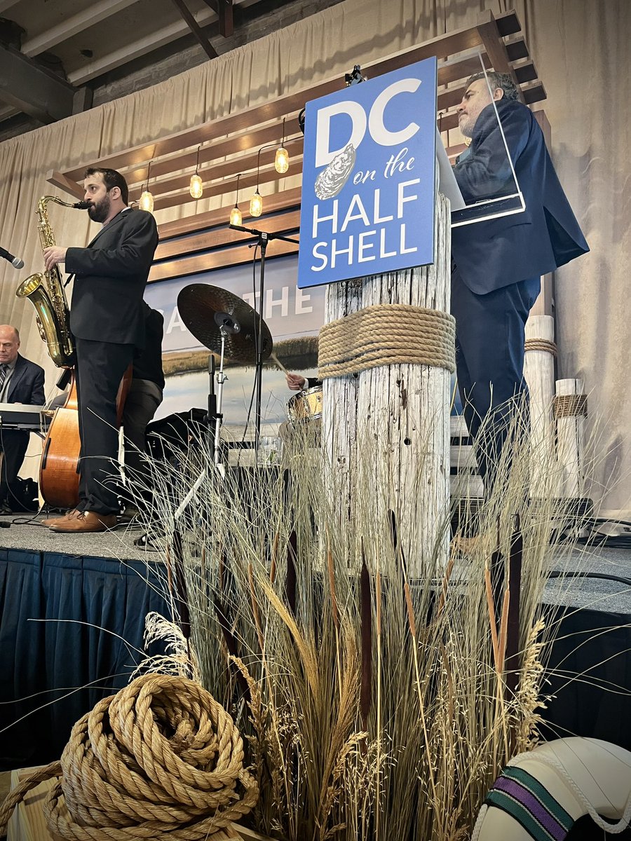 chesapeakebay's tweet photo. It feels good to be back! #DCHalfShell is in full swing as we celebrate the eastern oyster! https://t.co/SN227yE6H9