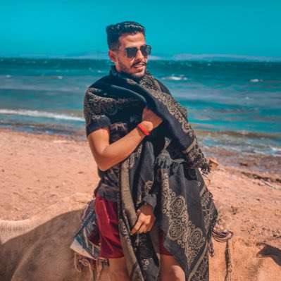m7md_mobarak's tweet photo. #NewProfilePic
#dahab_vibes🌊🏔
#Graduation_trip🎓🖤 https://t.co/g5IltWLDxg