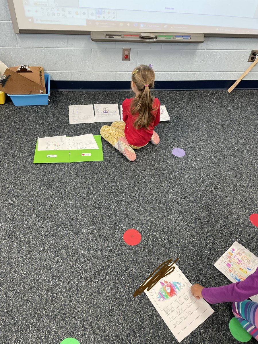 Mrs_Jefferson_'s tweet photo. Putting our how to books in order today! 
#kindergarten #writing #lucycalkins @FreetownAACPS https://t.co/WEgZXyCGpN