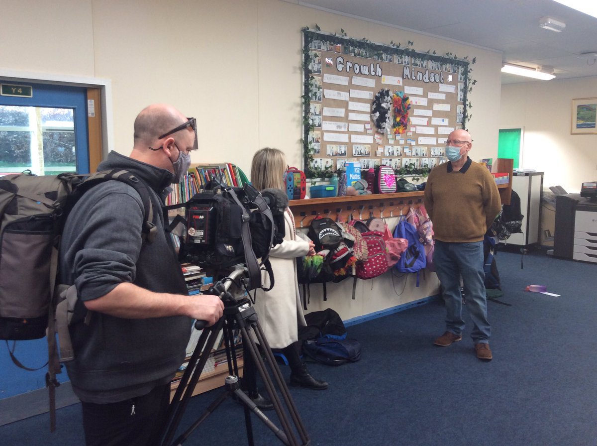 StMarysRCSch's tweet photo. A very exciting day today inviting members of the @BBCWalesNews team into our school to share our plans for supporting Ukrainian refugees. #CommunitySMR #FamilySMR https://t.co/TqltmaYpXD