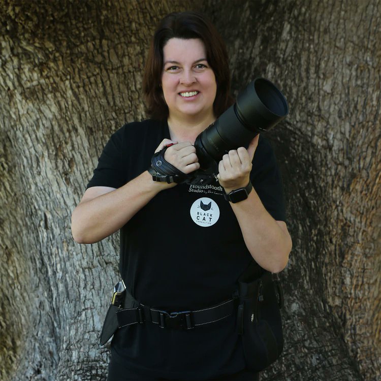 #SpiderProAmbassador <a href="/AlexCearns/">Alex Cearns</a> is an Australian photographer known for her pet, animal, &amp; wildlife photography. 🐕🐨🦅  Founder of Houndstooth Studio with more than 350 awards!

Want to shoot like Alex? Check out her Ambassador kit here: spiderholster.com/products/alex-…