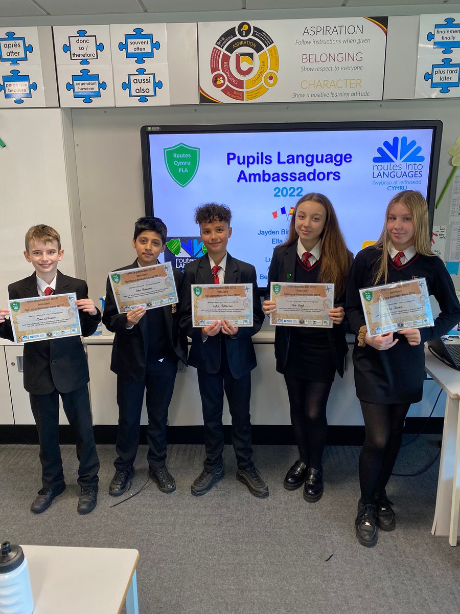 YCB_MFL's tweet photo. Congratulations to the Pupil Language Ambassadors 2022 of Ysgol Cwm Brombil. Today they received their certificates and badges. And already working on a new challenge for @routescymru #routescymru #PLAs2022 #ycbmfl #ysgolcwmbrombil #year7 #year8 #ycbmfl @ycb_mfl @ysgolcwmbrombil https://t.co/GW5NSVYDm8
