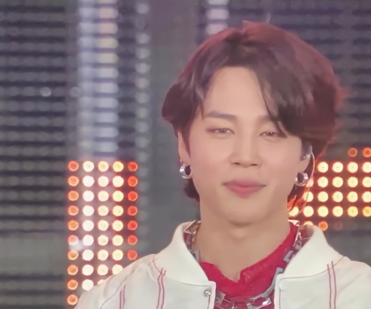 Fuzzy_pandaa's tweet photo. I can't get over from him 🥵😍
#BTSARMY #BTS #PTD_ON_STAGE_SEOUL #JIMIN #btsjimin #PTD_ON_STAGE_SEOUL_day3 #BTSCONCERT #Kpop #BTS_twt #BTSAtPVR https://t.co/lcxzMokLwk