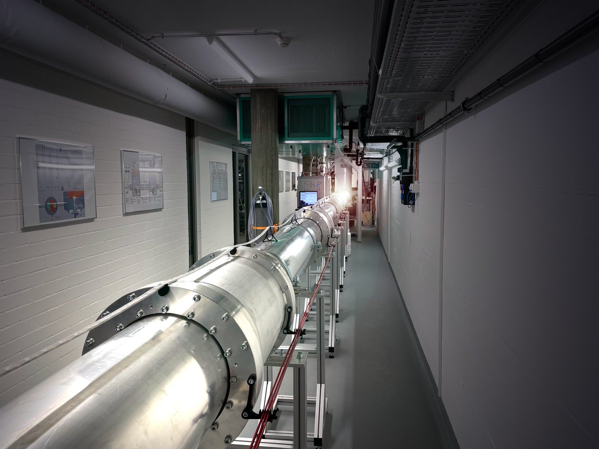 AndreasAtETH's tweet image. On day 2 of the #apsmarch meeting in Chicago, check out our @qudev @ETH_physics @ETH_en talks G41.10 &amp;amp; 11 on doing a loophole-free Bell test with #superconducting circuits in a 30-m-long cryostat by @simonstorz and Josua Schaer.
march.aps.org/sessions/G41/10
march.aps.org/sessions/G41/11
1/2