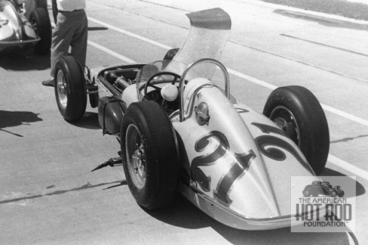 AmerHotRodFdn's tweet photo. PHOTO OF THE DAY
𝙼𝚘𝚗𝚍𝚊𝚢, 𝙼𝚊𝚛 𝟷𝟺, 𝟸𝟶𝟸𝟸
 
Chuck Arnold drove Fred Gerhardt's Offy-powered "Gerhardt" during practice at Indy in 1960. He didn't complete a qualifying run, as the car was too slow. (BHC_046)

#indy500 #indycar #autoracinghistory https://t.co/cVX5a2Pg5e