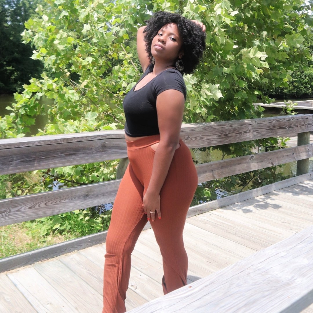 Starlite Sessions (@starlitesession) on Twitter photo Artist of the Day: <a href="/YonaMarieMusic/">Yona Marie</a> 🇺🇸
starlitesessions.com/artist-of-the-…
#ArtistOfTheDay #DailyArtist #StarliteRoom #StarliteSessions #American #AmericanCulture #WeBuildEntertainment #StrongerTogether #SupportCanadianVenues #ForTheLoveOfLIVE #SaveOurStages #Washington #WashingtonDC #USA Artist of the Day: <a href="/YonaMarieMusic/">Yona Marie</a> 🇺🇸
starlitesessions.com/artist-of-the-…
#ArtistOfTheDay #DailyArtist #StarliteRoom #StarliteSessions #American #AmericanCulture #WeBuildEntertainment #StrongerTogether #SupportCanadianVenues #ForTheLoveOfLIVE #SaveOurStages #Washington #WashingtonDC #USA