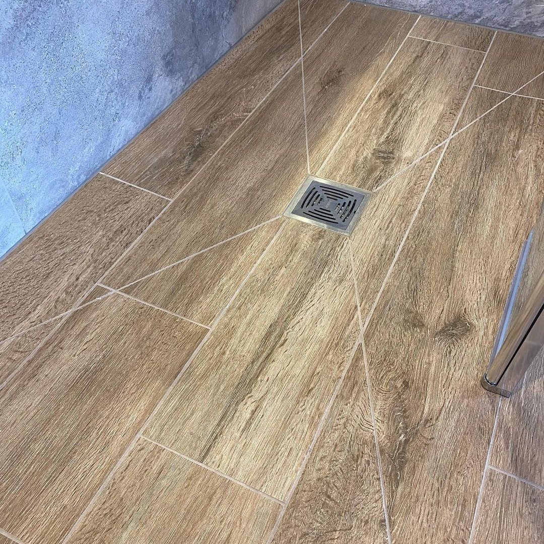 ARDEXUKTiling's tweet photo. It's a STUNNER π
Check out this amazing bathroom transformation by H Hornsey Tiling using ARDEX FLEX-FS Grout in Snowdrop. π
Bravo Harry! π
ππΌ Want more information on ARDEX FLEX-FS, click on the link -https://t.co/jTRiNliBQ7
#tiles #tiling #grout #ARDEXTiling https://t.co/pITEttnKi4