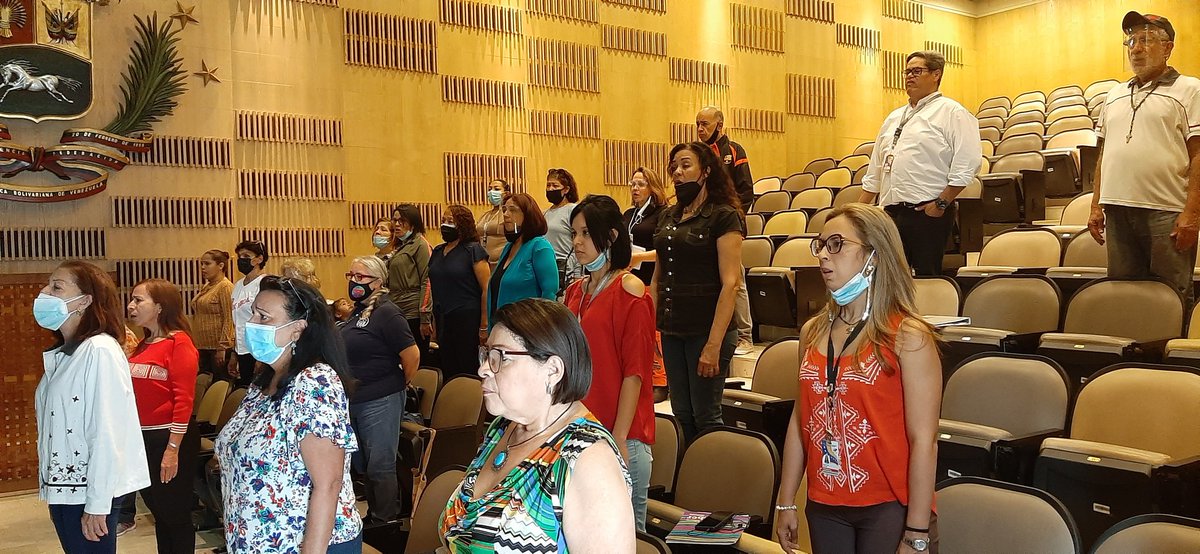 MBoliviano2023's tweet photo. #EnImagenes 📸 Ensayo del Coro del Consejo Nacional Electoral 
@cneesvzla en los espacios del Museo Boliviano de la @asamblea_ven 🏛🇻🇪

#14Marzo
#PescadoresDePaz https://t.co/atBXGKg1l9