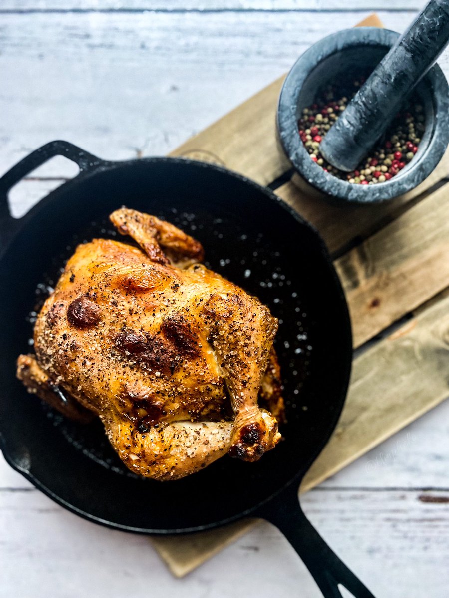 umpheko's tweet photo. Salt &amp; Pepper Chicken Roast

(Recipe on Instagram) 

#food #foodporn #foodie #foodphotography #foodblogger #foodlover #FoodLovers #FoodStyling #FoodArt #FoodSpotting #FoodOfTheDay #saltandpepper #saltandpepperchicken #umpheko https://t.co/uhp1dW2ux5