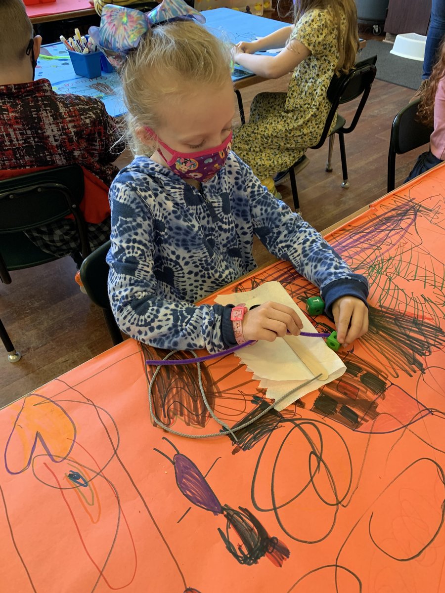 LKMSLightning's tweet photo. Future engineer and kindergarten students working on how to get a block to move on its own. #StudentCentered #YCS #raftingup #neuraled https://t.co/B4xWhVveki