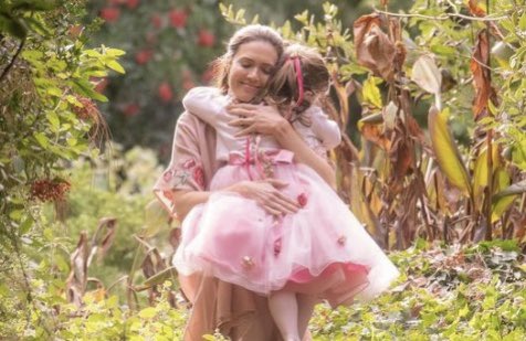 ThisIsUsFanCrew's tweet photo. "You are my daughter and my best friend. It was always you, Kate" #ThisIsUsFinalChapter #Bug https://t.co/ALmBhh6mYT