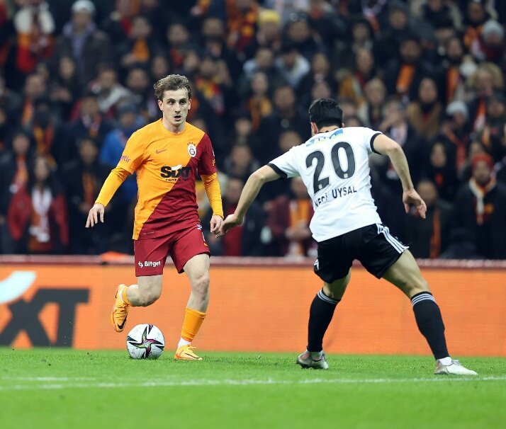 alcheraderler's tweet photo. Yerli messi misin beee
#GSvBJK https://t.co/kfw2RuHW2e