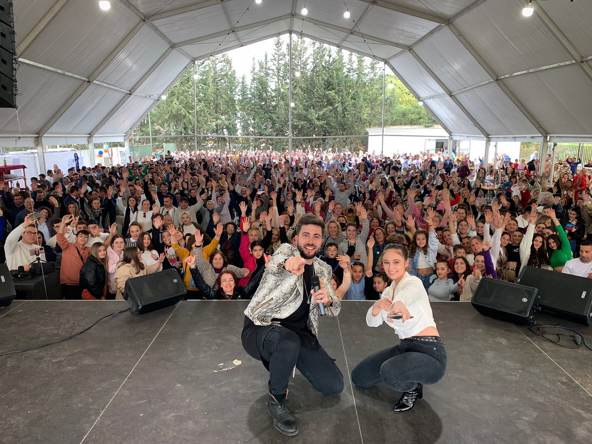 adrian_bachi95's tweet photo. 💫🗓 IMPRESIONANTE LLENAZO ayer en Puerto Serrano (Cádiz)📍junto a mi @malumaldonado18 ❤️ aún seguimos sin palabras 😍🥺💃📀

🎶 ¡ QUE VIVA LA ALEGRÍA ! ✨

☎️CONTRATACIONES
 📲 623 260 407 📞

🗓 ¡ MÁS FECHAS CADA SEMANA ! 🔥😜 https://t.co/PyRuV93Vw7