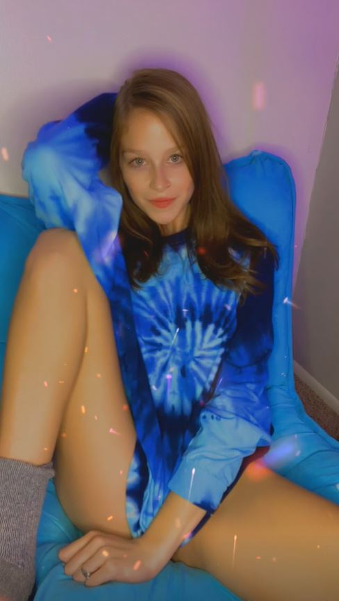 Lillyisilly's tweet photo. @violet_s_ummers the first one is sooooo alluring!!!! https://t.co/yFW2VEBj4x