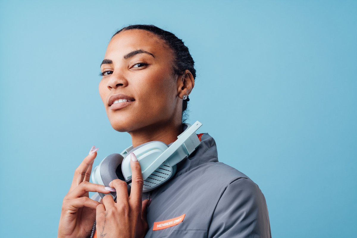 notsoPDX's tweet photo. We launched a colorful new headset today! Here are some of my favorite images from our earliest shoot. https://t.co/g9f98oruDR