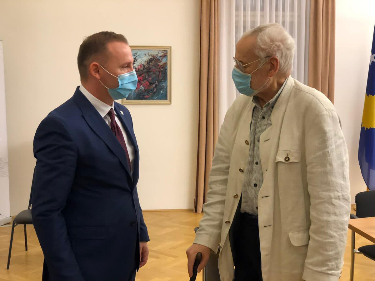 ArmendZemaj's tweet photo. So sorry to hear about passing of Dr. Erhard Busek. He was a great personality, a good friend &amp; supporter of Kosovo over decades. I will remember him as a strong voice for 🇽🇰's EU integration, and for peace &amp; stability in Western Balkans. https://t.co/kdGUIKYTz0