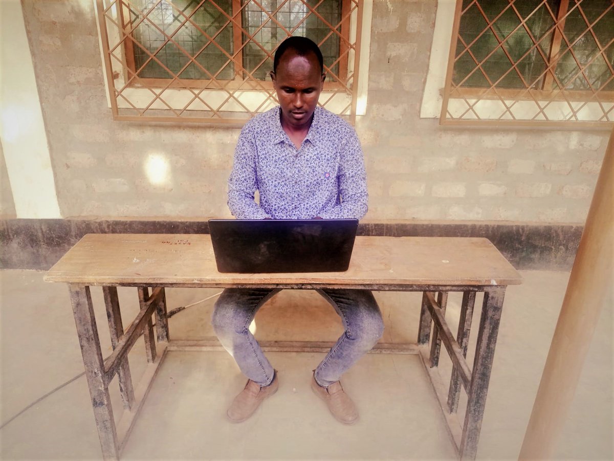 DadaabCollecti1's tweet photo. Hello!

In this month of March our member spotlight series, we are pleased to introduce Mohamed Abdi Aden.
https://t.co/01Kazeyodk
Upwork link:  https://t.co/QxDOWqa1dI
LinkedIn link: https://t.co/g9DBpjSjvd https://t.co/RHlosw6Jkf