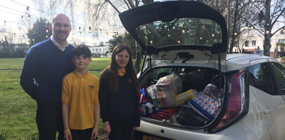 belfasthighsch1's tweet photo. We would like to thank all of our pupils, parents and staff for their amazing generosity to our Ukrainian Sunflower Appeal. Two separate journeys had to be made to StopCar in Mallusk due to the quantity of items donated. We have also sent a donation of £3,010 to the British Red https://t.co/FuECg9IWSG