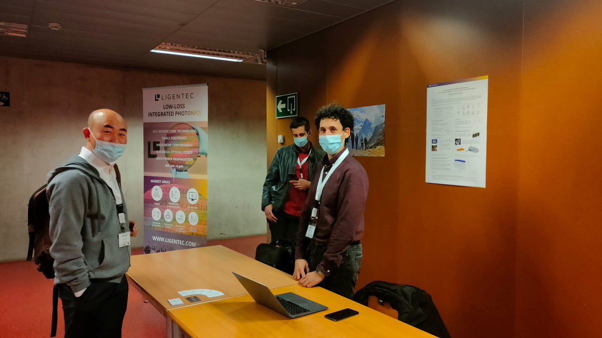 upvpiclabs's tweet photo. Nuestros patrocinadores y expositores dan la bienvenida a los primeros asistentes a la #PhotonicIntegrationWeek.
Un placer contar con la participación de estas empresas líderes en fotónica y con presencia no solo nacional, sino también internacional. https://t.co/cm99wV1Gtm
