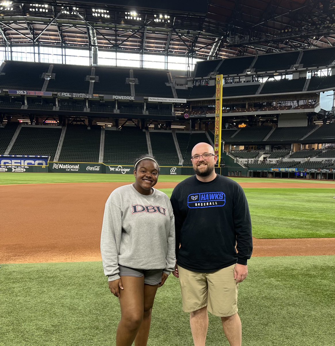 HHSSportsMed's tweet photo. Spending the day with ⁦@HebronBaseball⁩ at Globe Life today. https://t.co/TbbdvU0V4Q