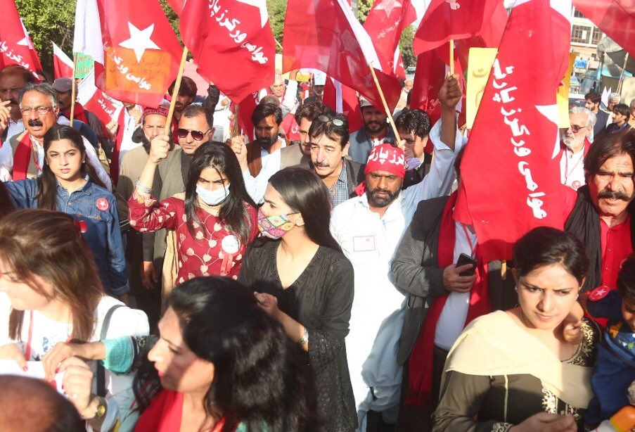 AwamiWorkers's tweet photo. Dilawar Abbas as Labor Secretary, Usman Gujjar as Youth & Student Affairs Secretary, Farman Ali as Information and Broadcasting Secretary, Zahid Pervez as Finance Secretary & Ismat Shahjahan as Culture Secretary. #AWPThirdCongress https://t.co/CaOjXfnPyj