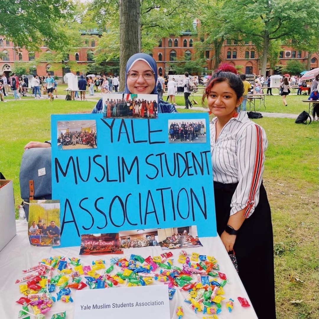 DwightHallYale's tweet photo. The Muslim Students Association provides Yale students with the opportunity to come together in a supportive Muslim environment. MSA seeks to educate and raise awareness about Islam in the Yale and New Haven communities.
#MemberGroupMonday #ChangeHappensHere #DwightHall #yale https://t.co/IUkq0r8Sh7