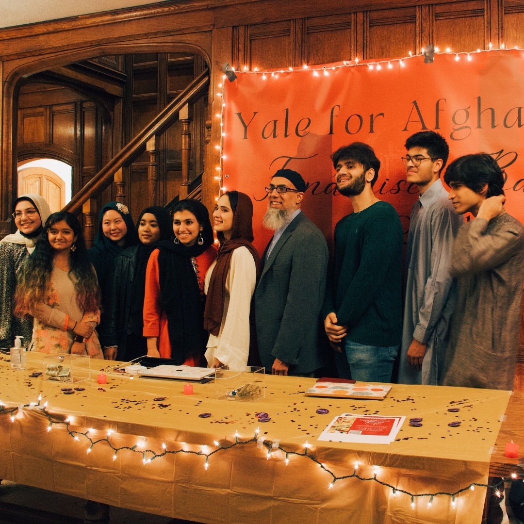 DwightHallYale's tweet photo. The Muslim Students Association provides Yale students with the opportunity to come together in a supportive Muslim environment. MSA seeks to educate and raise awareness about Islam in the Yale and New Haven communities.
#MemberGroupMonday #ChangeHappensHere #DwightHall #yale https://t.co/IUkq0r8Sh7