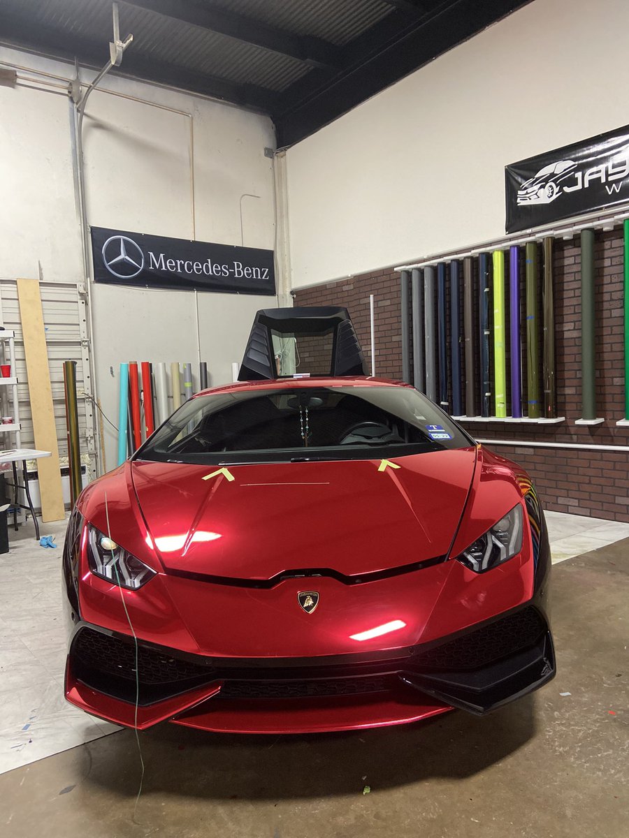 jayzee_wrapz's tweet photo. Twin turbo lamb gettin that #jayzeewraps sauce! Finished product coming soon ❄️🔥 https://t.co/TXKJkfKNSp