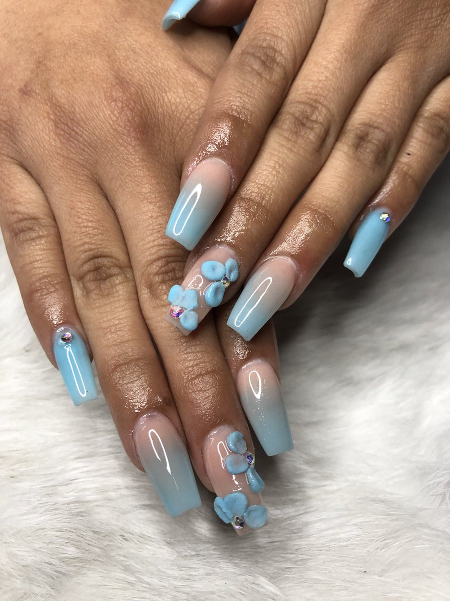 emilyyyc30's tweet photo. Hey girlies ! I am doing a full set of acrylic nails please retweet and follow all my rules on my Instagram to enter giveaway @beauty.byemilyc good luck ! https://t.co/edbddQUGZl