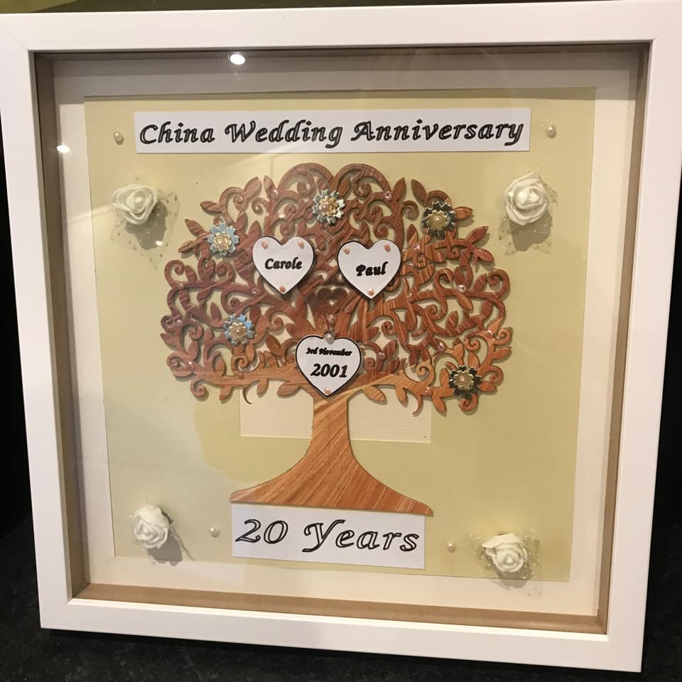 ScanNCutUK's tweet photo. Thanks to Judith Cole for sharing this beautiful gift she made for a special wedding anniversary 💍 We love seeing all the thoughtful gifts and keepsakes you make with your machines so please keep sharing with us! #ScanNCut https://t.co/XilKmAk1zN