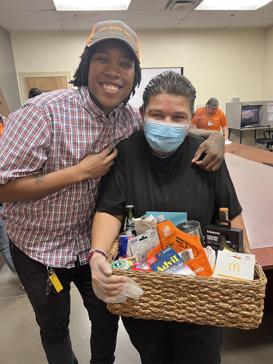 🧡Just wanted to recognize and show ABSOLUTE GRATITUDE for our amazing, hard-working, &amp; Orange Blooded Janitor, Erika!🧡Our leadership team surprised her with a Care Package to show our appreciation for everything she does for the #WoodwardWarriors &amp; Team 6542! #PoweroftheGulf
