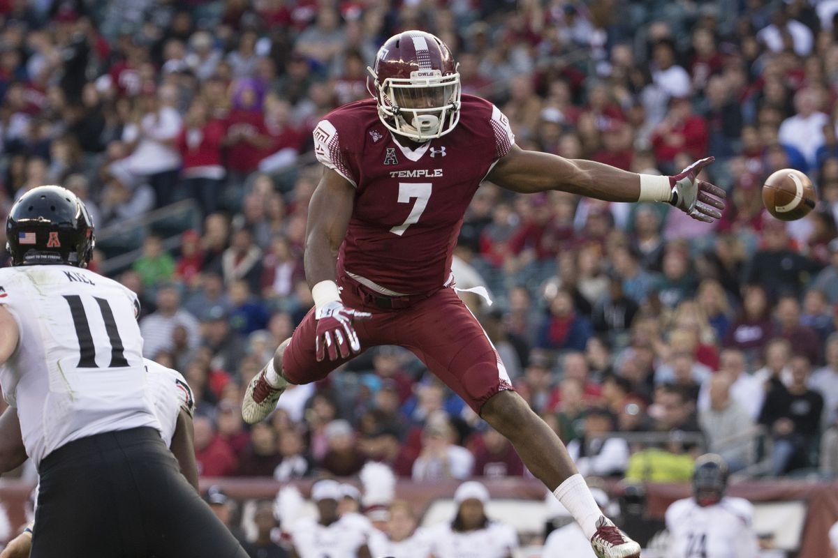 NickTesluk's tweet photo. Rock the 7 in Philly again, @Haason7Reddick https://t.co/PPLLW4Ize1