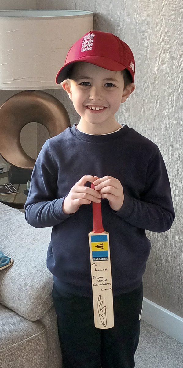 hudds_charlie's tweet photo. We have one happy grandson thanks to @liaml4893 and @stevelivvy he’ll want to sleep with it tonight!!! https://t.co/lDsradWRtw