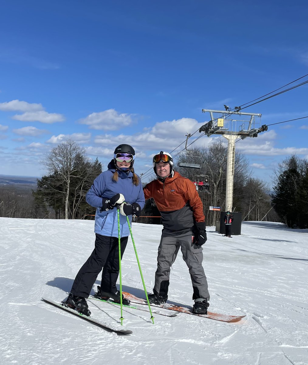 rtaupier's tweet photo. What a great day to ride and ski with my nieces! Followed by an amazing meal. https://t.co/QoBiUyqBz3