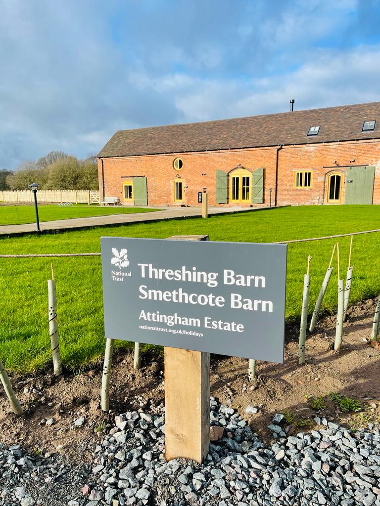 jthomasbuildltd's tweet photo. Proud to say after a lot of hard work that Threshing and Smethcote barns are complete ✔️ and ready for holiday bookings. 
Go and see our work for yourselves. @AttinghamParkNT
@nationaltrust #heritage #building #shrewsbury #shropshire https://t.co/tsm77zKAIc