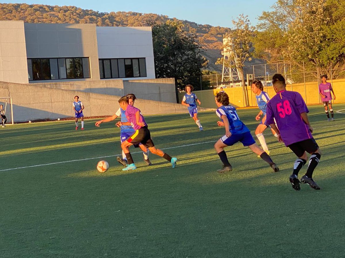 cecytejal_'s tweet photo. #PartidoGanado🏅💥⚽️ Primer partido ganado 🎉representados orgullosamente por los jóvenes de la selección metropolitana  de fútbol del Colegio, que participan en la “súper liga” obteniendo la victoria de  3️⃣-⭕️  vs Tec Santa Anita . 

👏🏻👏🏻👏🏻¡Muchas felicidades jóvenes !⚽️ https://t.co/ltaZt1Bij3