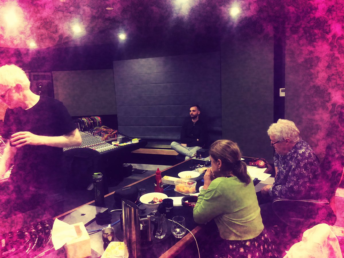 MaraisThe's tweet photo. Concentration:- #themaraisproject #studios301 https://t.co/UUnIFDuGCB