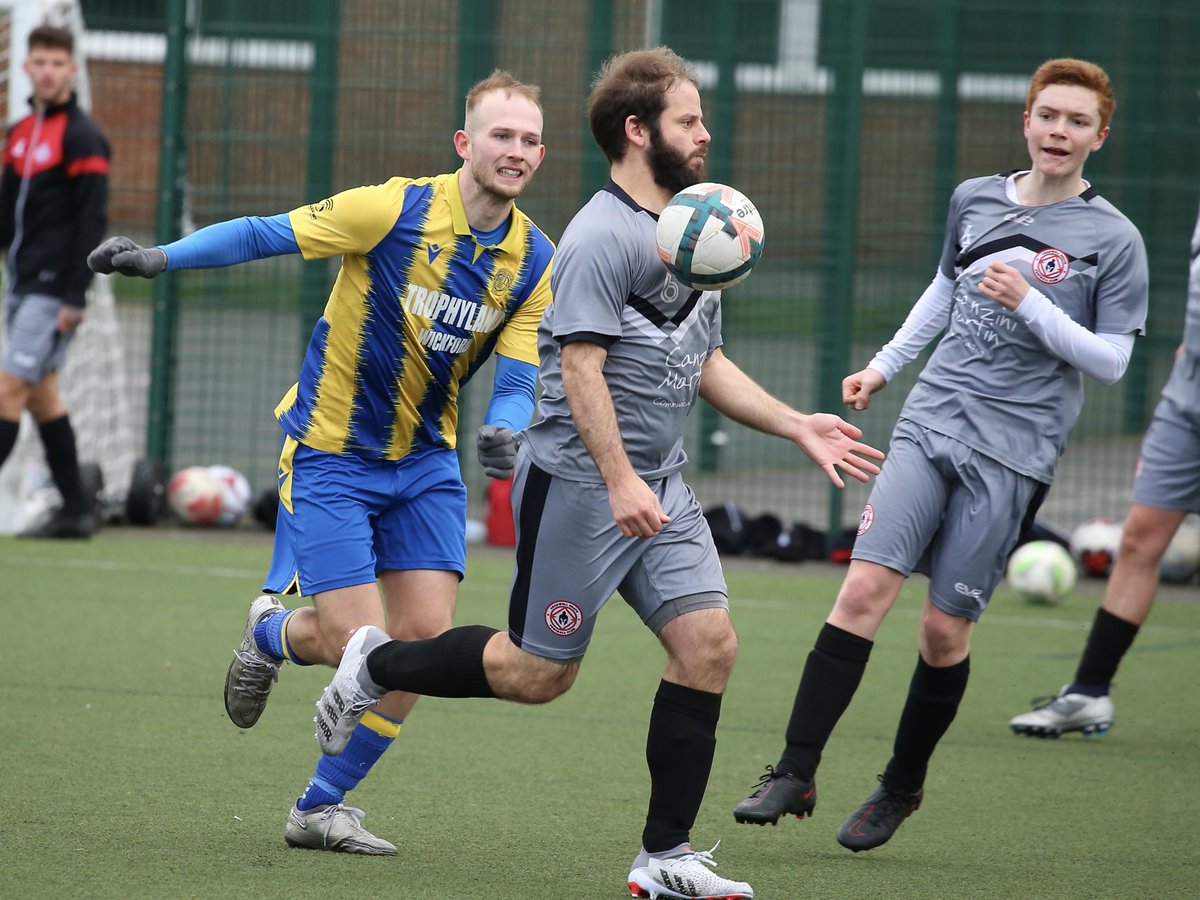 CSMLondonFC's tweet image. 🎧 #JustTalk ep18
🔗 ow.ly/yXe950IiZRY

@1_hunz gives his Grassroots story to  @RobCrane93  &amp;amp; @mullahcorner. We have a great relationship with his @CH_SpartansFC from @EssexAllianceFL - family founders and a mission to maximise this new club's potential!d

#CSM #JustTalk