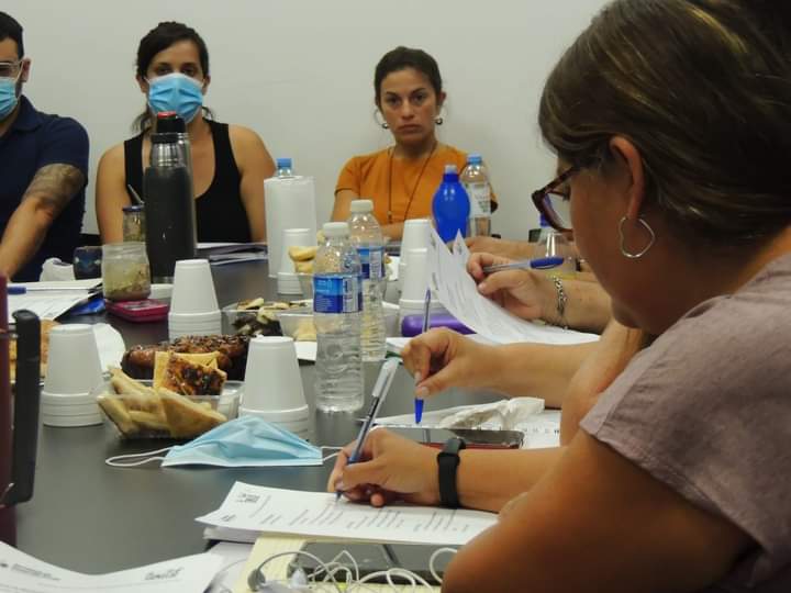 DSLaMatanza's tweet photo. Junto al Equipo Técnico del Consejo y el equipo de la Coordinación de Educación Comunitaria, se dialogó, intercambió y elaboró la construcción de la Agenda 2022 - entre el Estado y las Organizaciones Sociales - donde se conmemoran #20Años de la creación del Consejo. https://t.co/6WRiKy0rrm