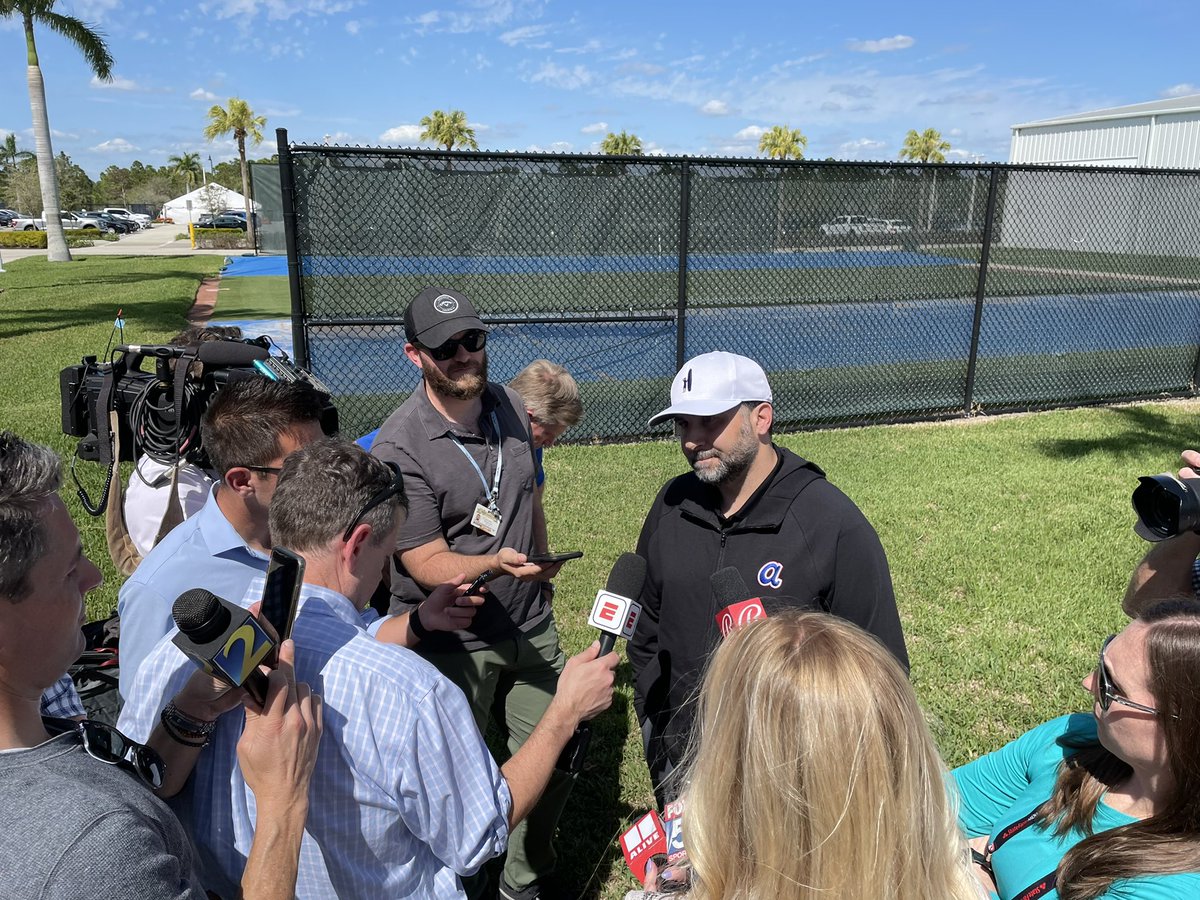 Justin_FOX5's tweet photo. Alex Anthopoulos getting emotional, choked up as he talks about this trade. https://t.co/R8dwxPHTIL