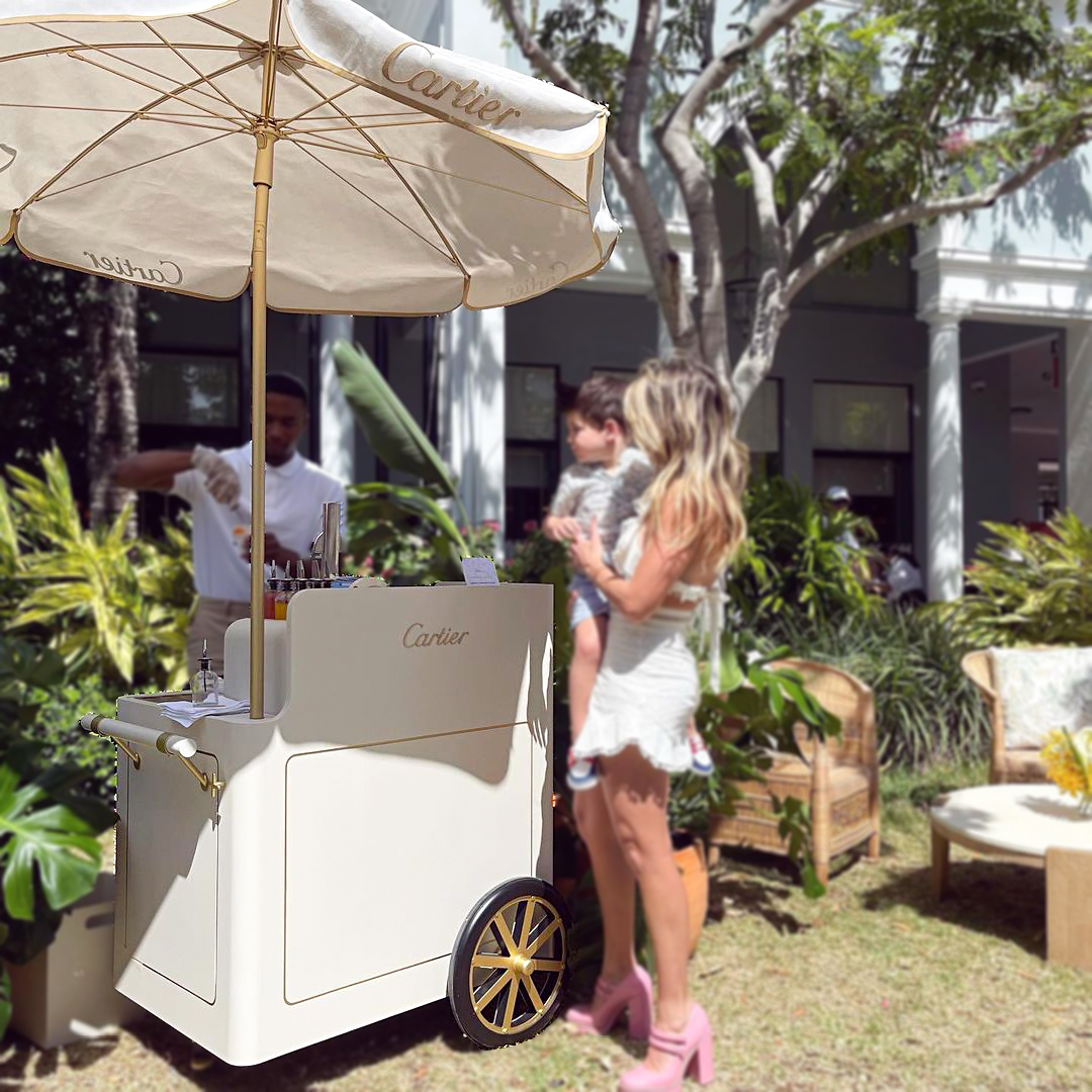 artandcarpentry's tweet photo. Ice cone cart for the opening of Cartier in
Palm Beach Boutique.
@artandcarpentryny manufacture
#produced #creativity #industrial #woodworker #luxury #custommade #handmade #modernist #palmbeach 
#theroyalpoincianaplaza https://t.co/bHpvmqCBBI