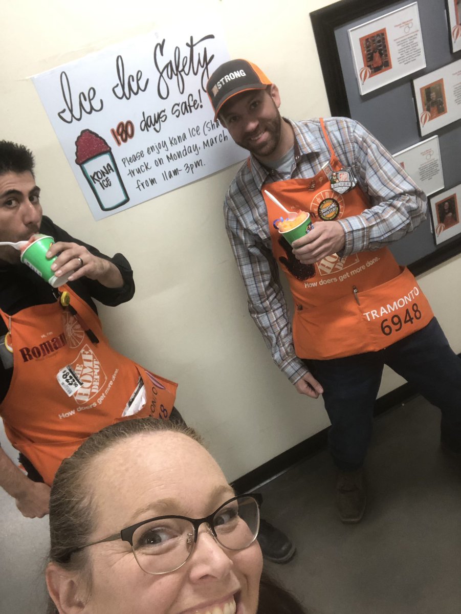 Sarahpat81's tweet photo. 180 days safe at #6948highflyers. Great job team. Celebrating with Kona Shaved Ice!!! Let’s keep the momentum going to 365!!! @judes0401 @AaronFooteD130 @KyleRKennedy5 @RomanC072128 @CrystalP6948 https://t.co/dXtlV0WAK4