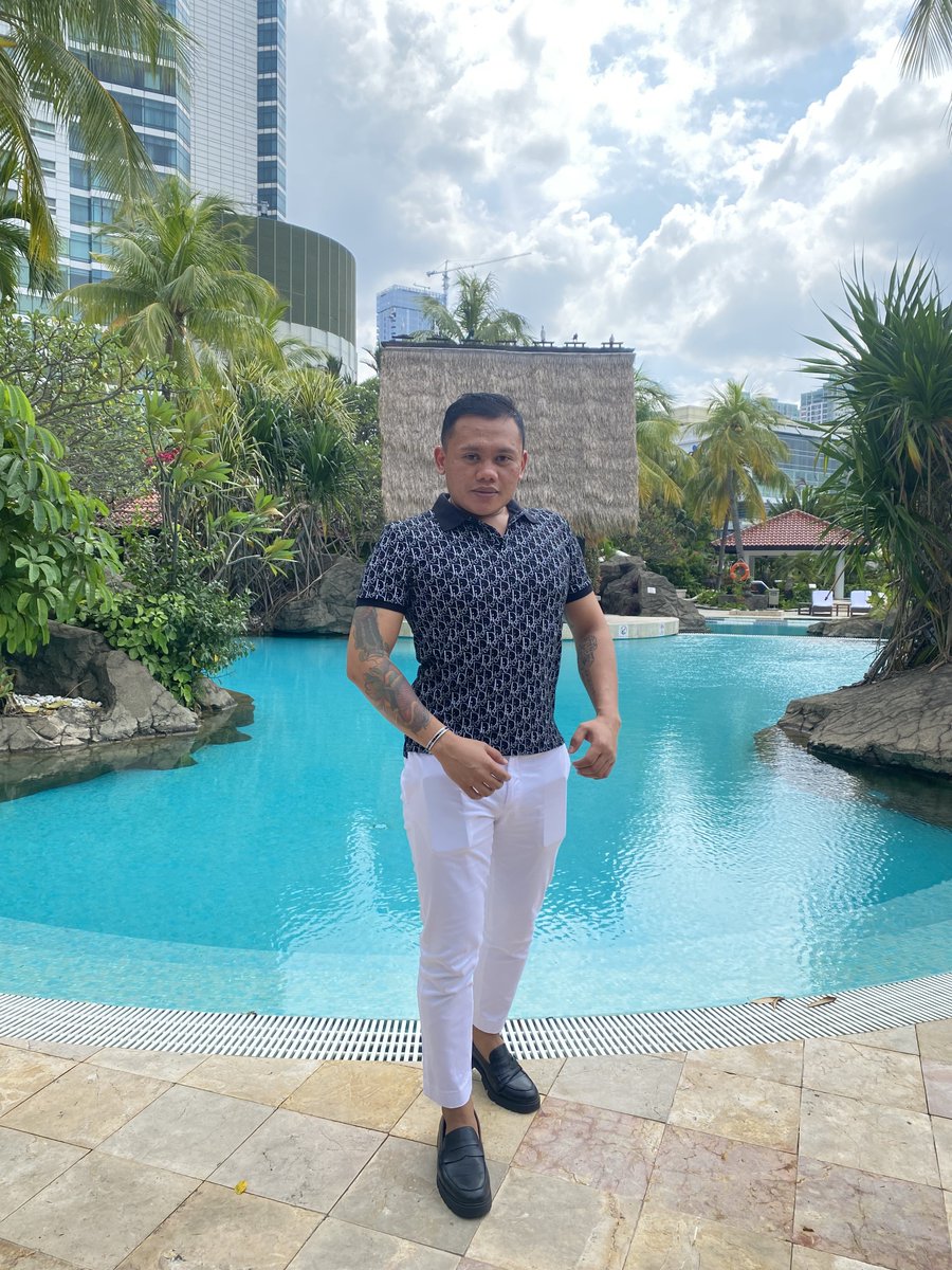 malamtanpakata's tweet image. TWITTER PLEASE DO YOUR MAGIC

HATI HATI TINDER SWINDLER VERSI INDONESIA

Jadi aku udah bingung banget mau curhat kemana. Ditipu mentah-mentah sama orang ini. 

Ada yang kenal kah? Atau ada yang jadi korban juga?
Aku bakalan cerita kronologis lengkapnya dibawah ya.

Mohon bantu RT