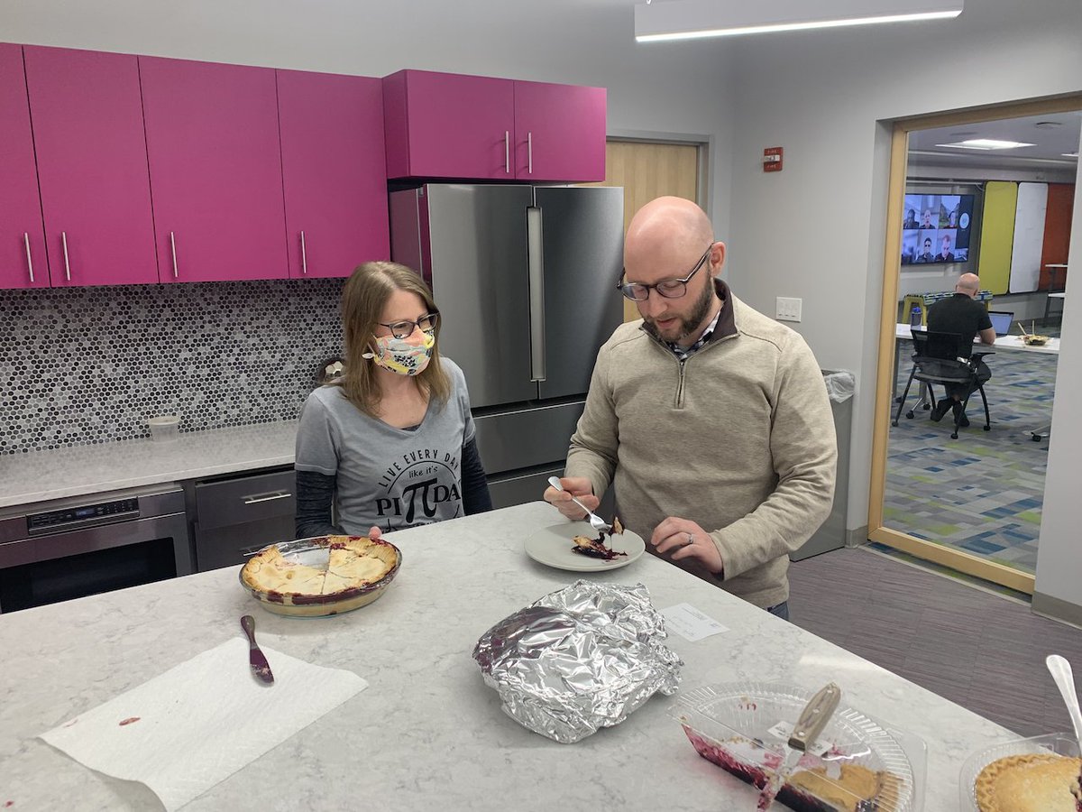 FITtech's tweet photo. It's 3:14 on 3/14 and no matter how you slice it, FIT knows how to celebrate. Happy Pi Day! 

#PiDay https://t.co/Qt6Knu0qxZ